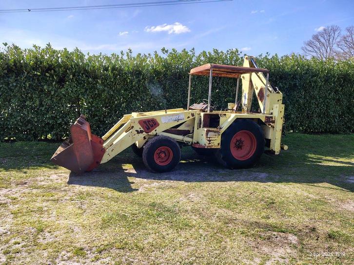 Veiling: Graaf-laadcombinatie JCB Diesel, Articles professionnels, Machines & Construction | Grues & Excavatrices, Enlèvement