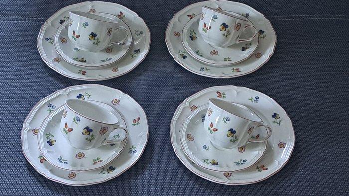 Villeroy & Boch - Koffie- en theeservies (12) - Petite Fleur, Antiquités & Art, Antiquités | Meubles | Tables