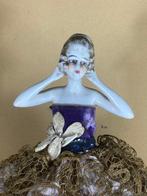 Lamp - Porselein, Textiel - Porseleinen halfdoll lamp