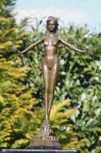 sculptuur, woman in bikini - 70 cm - brons marmer