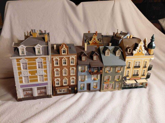 Faller H0 - Modeltreingebouwen (9) - Set van gedetailleerde, Hobby & Loisirs créatifs, Trains miniatures | HO