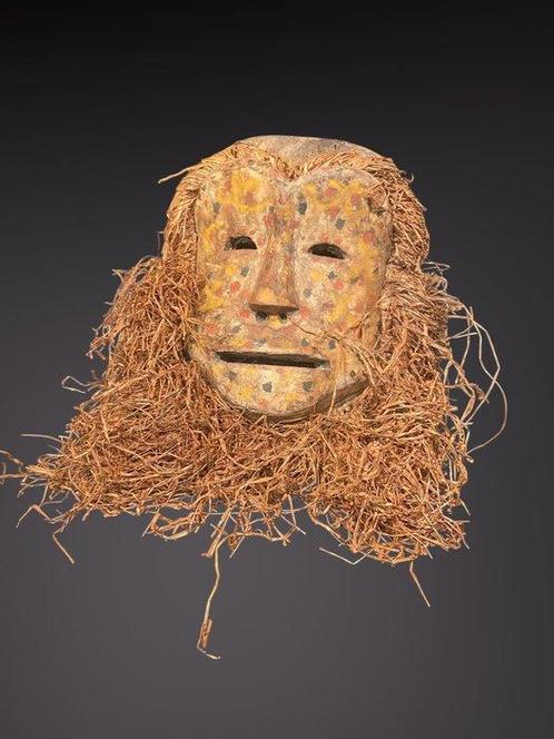 Uitzonderlijk masker kumu - masker met hoofddeksel kumu -, Antiek en Kunst, Kunst | Niet-Westerse kunst