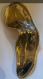 Salvador Dali (1904-1989) - Montre molle en bronze doré, Antiquités & Art