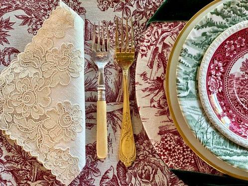 Jas van toile de jouy klassieke scènes, rood op wit. -, Antiek en Kunst, Antiek | Meubels | Tafels