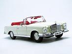 Maisto 1:18 - Cabriolet miniature - Mercedes-Benz 280SE 1967, Nieuw