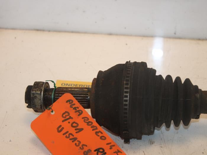 Aandrijfas rechts-voor Alfa Romeo 147 O119656, Auto-onderdelen, Motor en Toebehoren