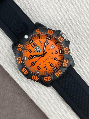 Luminox -Sea Lion - Sea Lion Date - Sans Prix de Réserve -