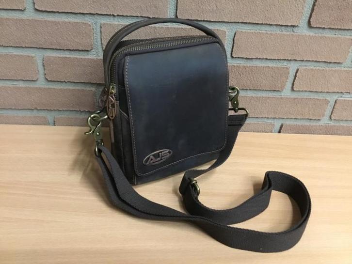 Handtas donker bruin leren crossbody bag 100% leer, Auto-onderdelen, Overige Auto-onderdelen, Nieuw, Ophalen of Verzenden