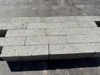 Veiling - 18,24 M2 Waalformaat Beton Grijs Ongetrommeld 20x5, Nieuw