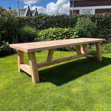 Grote Robuuste Douglas Tuintafels - Op Voorraad! beschikbaar voor biedingen