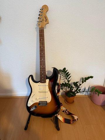 Squier - Strat - - Guitare électrique (Sans Prix de Réserve) beschikbaar voor biedingen