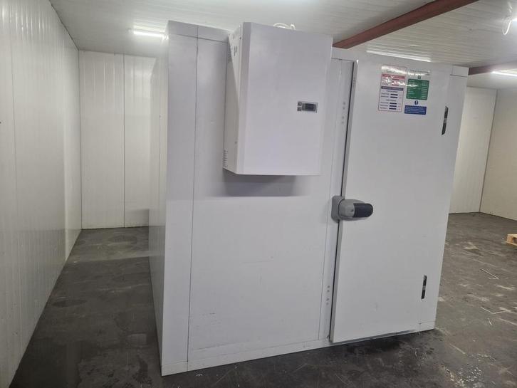 Koelcel 210 x 210 x 200 cm stekker klaar, Zakelijke goederen, Horeca | Keukenapparatuur, Gebruikt, Koelen en Vriezen