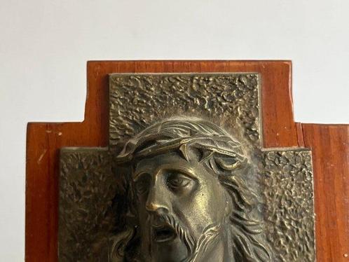 Crucifix - Brons, Hout - 1920-1930 - De marteling van, Antiek en Kunst, Antiek | Boeken en Manuscripten