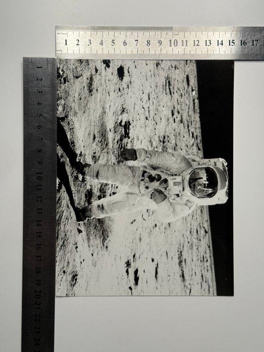 BBC - Original NASA — Buzz Aldrin on the Moon — Apollo 11, Antiek en Kunst, Kunst | Designobjecten
