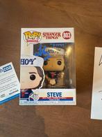 - Funko Pop Stranger Things - Signed by Joe Keery (Steve, Nieuw
