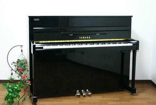 Piano Yamaha Silent H: 110 cm Garantie 10 ans, Musique & Instruments, Pianos, Noir, Piano, Comme neuf, Brillant