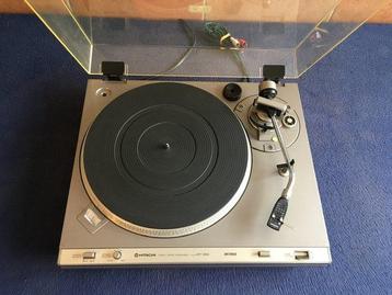 Hitachi - HT-354 Platenspeler