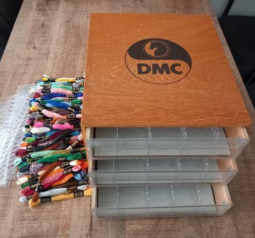 DMC - Haberdashery Counter cabine - Armoire - Bois,, Antiek en Kunst, Curiosa en Brocante
