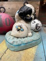 Decoratief ornament - Spaarpot mopshond - Europa