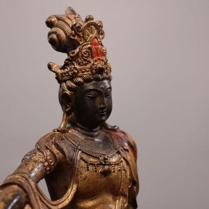 Een fijn Chinees verguld bronzen beeld van Avalokitesvara, Antiek en Kunst, Antiek | Overige Antiek
