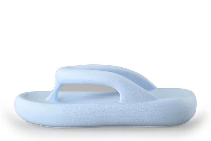 Axel Arigato Slippers in maat 40 Blauw | 25% korting, Vêtements | Femmes, Chaussures, Envoi