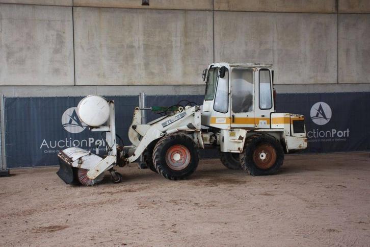 Veiling: Wiellader Zettelmeyer ZL 502 Diesel 35kW 1995, Articles professionnels, Machines & Construction | Grues & Excavatrices