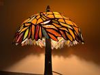 Tiffany - Lampe de table - Vitrail, Acier, Antiquités & Art, Curiosités & Brocante