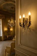 Lamp - Italiaanse vergulde bronzen muurabsorptie met, Antiek en Kunst