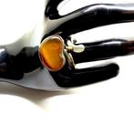 Bague vintage en pomme avec ambre naturel de la mer Baltique, Verzamelen