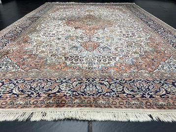 Kasjmier Zijde - Tapijt - 310 cm - 215 cm