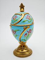 Œuf Fabergé - 2 œufs de la maison Fabergé - Porcelaine