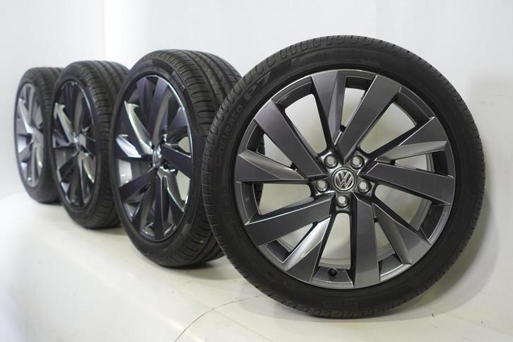 Volkswagen T-Cross 2GM Funchal 18 inch velgen Pirelli Zomerb, Auto-onderdelen, Banden en Velgen, Ophalen of Verzenden