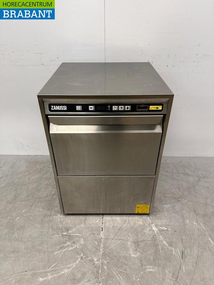 Lave-vaisselle Zanussi ZUCAI en acier inoxydable 400V, Articles professionnels, Horeca | Équipement de cuisine, Envoi