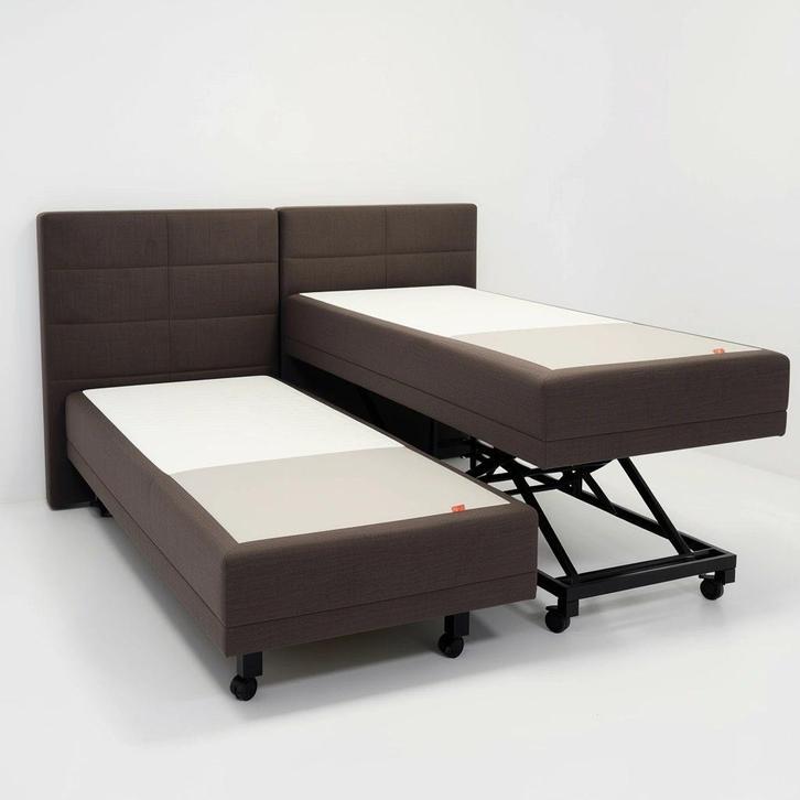 SHOWMODEL Zorgboxspring Hoog/Laag bed Ultima 180x200, Huis en Inrichting, Slaapkamer | Boxsprings