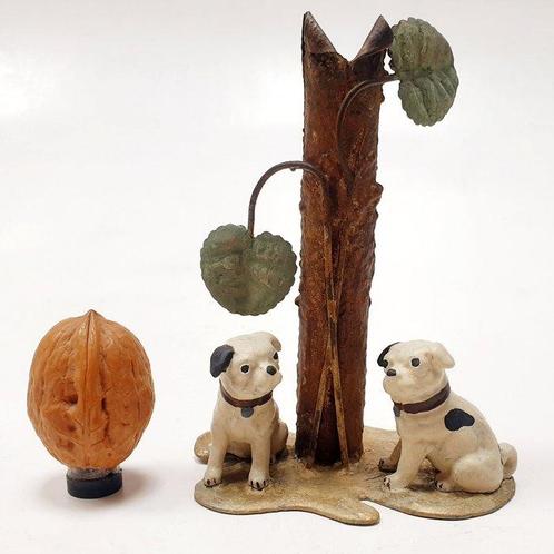Sculpture, Couple de chiens bouledogues assis au pied dun, Antiek en Kunst, Antiek | Keramiek en Aardewerk