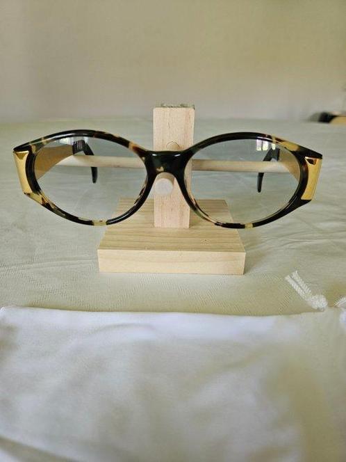 Gianfranco Ferre - GFF 141 01Y - Lunettes de soleil, Handtassen en Accessoires, Zonnebrillen en Brillen | Dames