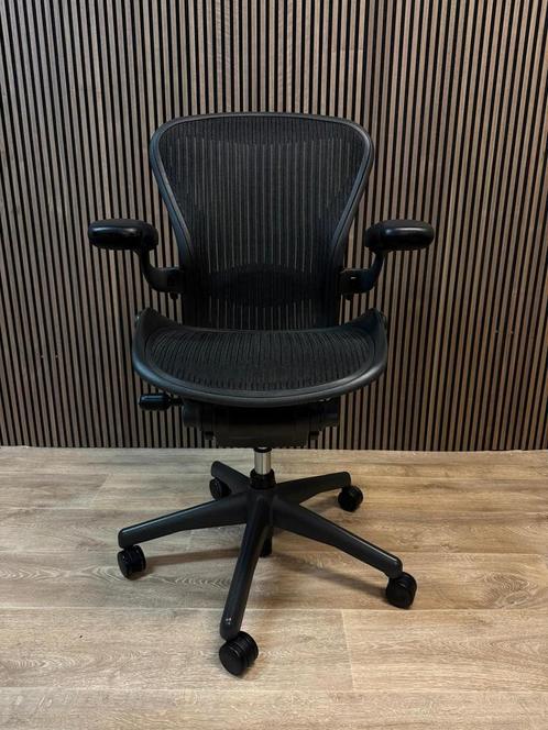 Voorraad Herman Miller Aeron Stoelen - Refurbished By Ferbox, Huis en Inrichting, Bureaustoelen, Bureaustoel, Zwart, Zo goed als nieuw
