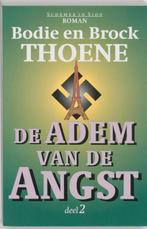 Adem Van De Angst 2 9789060676967, Boeken, Gelezen, B. Thoene, Brock Thoene, Verzenden