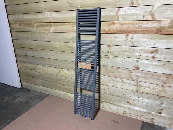 Veiling - Royal Plaza handdoekradiator 400x30x1800mm 696W, Doe-het-zelf en Bouw, Verwarming en Radiatoren