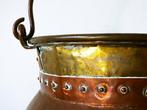 Handvervaardigd - Emmer - Grote antiek koperen ketel / emmer