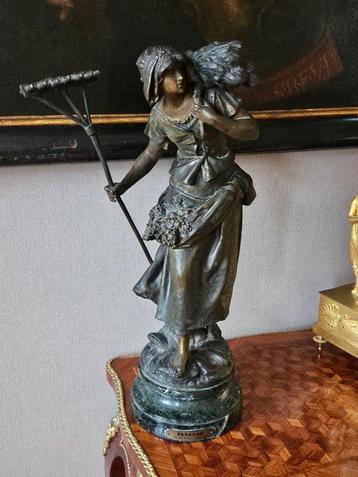 Auguste Moreau (1834-1917) - Beeld, La faneuse - 52 cm -