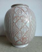 Petrus Regout - Wim Visser - Vaas - Keramiek - (De Sphinx)