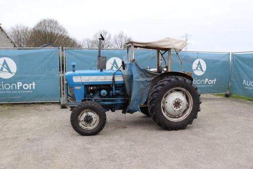 Veiling: Tractor Ford 2000 Diesel 36pk (Marge), Articles professionnels, Agriculture | Tracteurs, Enlèvement