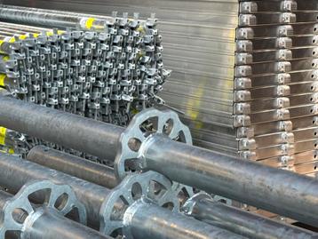 Multidirectionele Steiger 12m x 8m (werkhoogte) – 100 m² beschikbaar voor biedingen