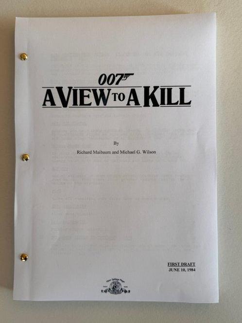 James Bond 007: A View To a Kill - Roger Moore, Christopher, Verzamelen, Film en Tv