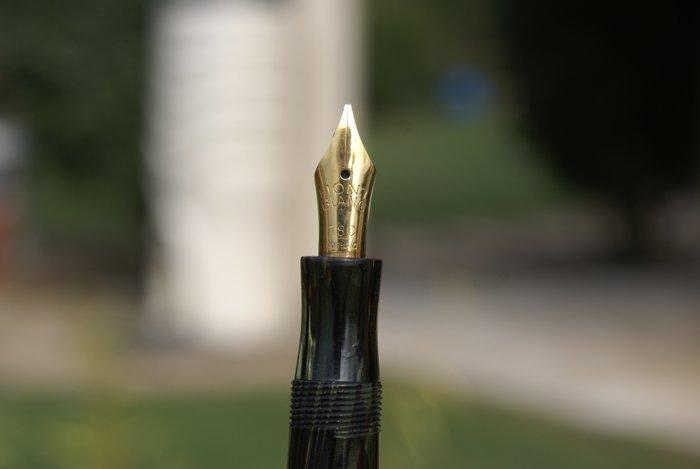 Vintage rare collector stylo plume 18 kts MONTBLANC, Verzamelen, Pennenverzamelingen