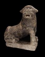 Antieke Chinese, Qing-dynastie Lelie in steen - Foe-hond -, Antiek en Kunst