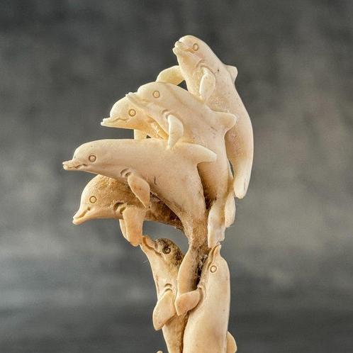 Snijwerk, NO RESERVE PRICE - A Pod of Dolphins carving from, Antiek en Kunst, Kunst | Designobjecten