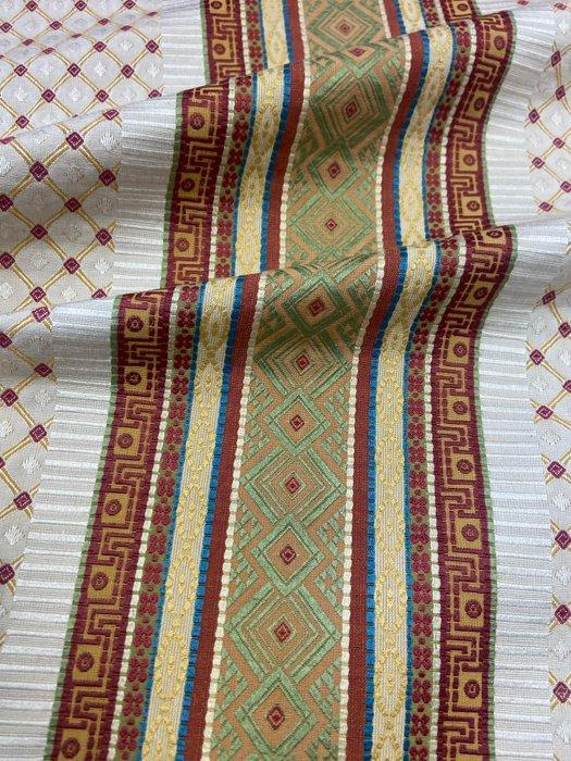 Tijdloze elegantie. Jacquardstof met complexe structuur. -, Antiquités & Art, Tapis & Textile