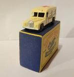 Matchbox - Camionnette miniature - Daimler Ambulance (14)